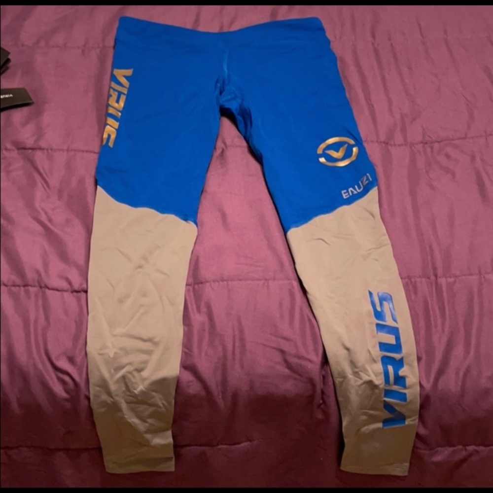Virus Capri pants